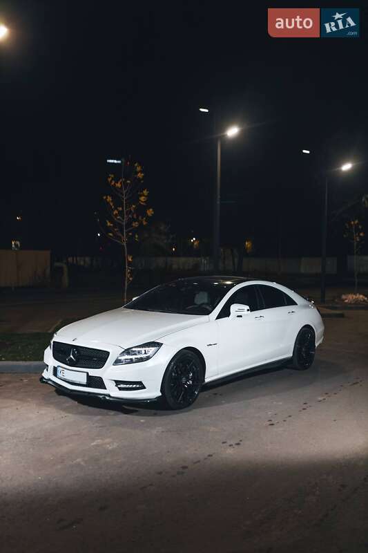 Mercedes-Benz CLS-Class 2011