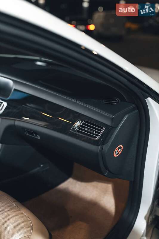 Седан Mercedes-Benz CLS-Class 2011 в Днепре