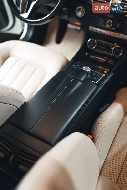 Седан Mercedes-Benz CLS-Class 2011 в Днепре