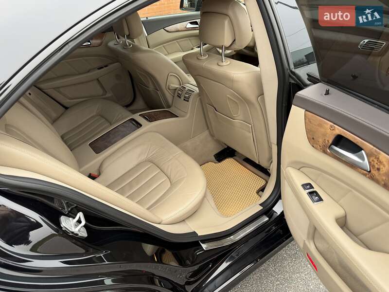 Седан Mercedes-Benz CLS-Class 2012 в Києві