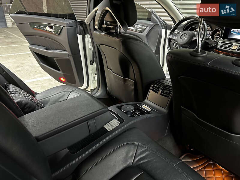 Седан Mercedes-Benz CLS-Class 2016 в Киеве фото 22 Седан Mercedes-Benz CLS-Class 2016 в Киеве