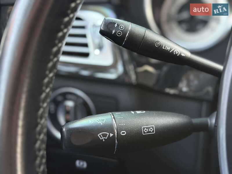 Седан Mercedes-Benz CLS-Class 2012 в Львове