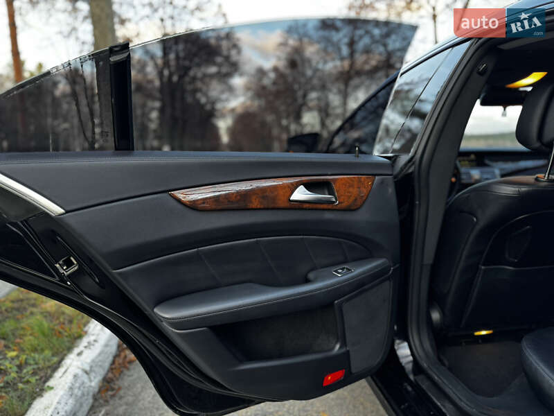 Седан Mercedes-Benz CLS-Class 2012 в Киеве фото 17 Седан Mercedes-Benz CLS-Class 2012 в Киеве