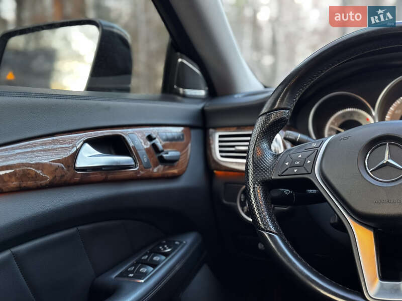 Седан Mercedes-Benz CLS-Class 2012 в Киеве фото 24 Седан Mercedes-Benz CLS-Class 2012 в Киеве