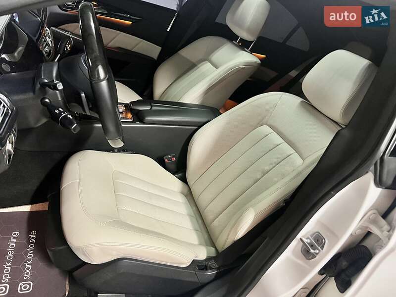 Седан Mercedes-Benz CLS-Class 2011 в Днепре фото 34 Седан Mercedes-Benz CLS-Class 2011 в Днепре