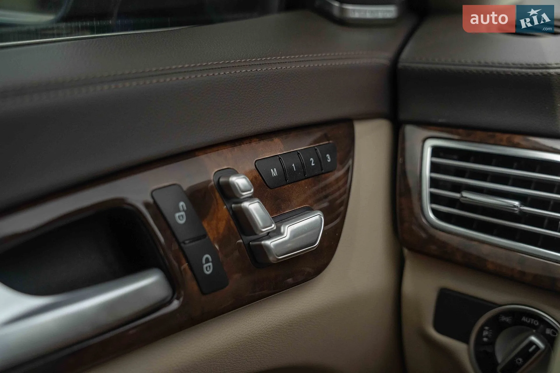 2012 Mercedes-Benz CLS-klasse - мініатюра 21