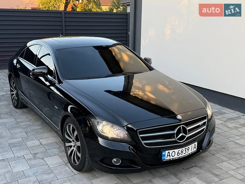 Mercedes-Benz CLS-Class 2011