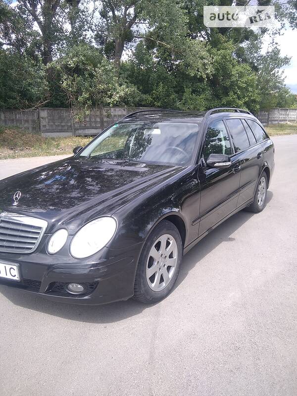 Mercedes-Benz E 200