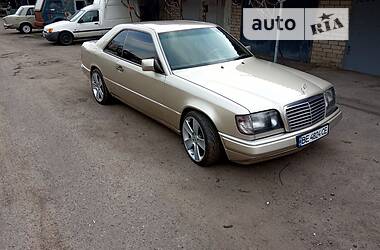 Купе Mercedes-Benz E 230 1992 в Миколаєві
