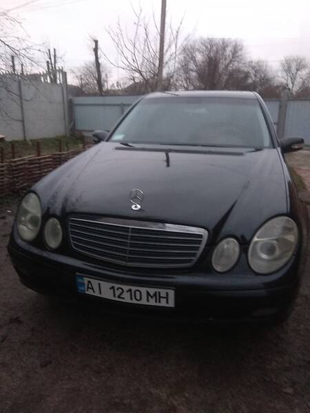 Mercedes-Benz E 270