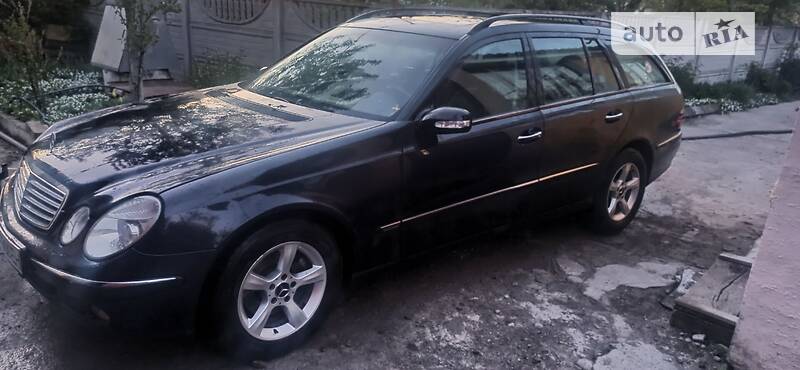Mercedes-Benz E 270