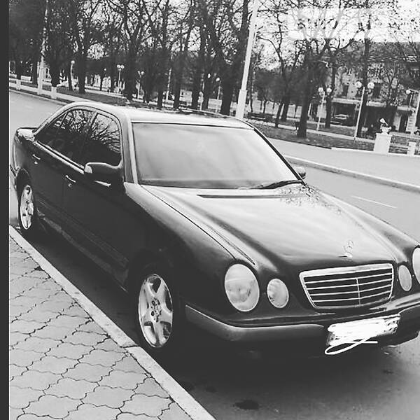 Mercedes-Benz E 280
