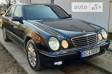 Седан Mercedes-Benz E 430 2001 в Львові