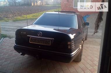 Седан Mercedes-Benz E-Class 1994 в Черновцах