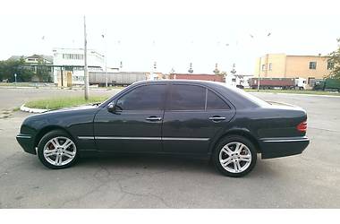 Седан Mercedes-Benz E-Class 2002 в Измаиле