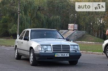 Седан Mercedes-Benz E-Class 1986 в Кропивницком