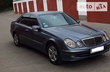 Седан Mercedes-Benz E-Class 2004 в Луцке