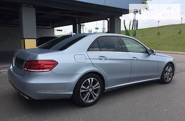 Седан Mercedes-Benz E-Class 2014 в Киеве