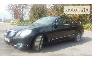 Седан Mercedes-Benz E-Class 2010 в Луцке