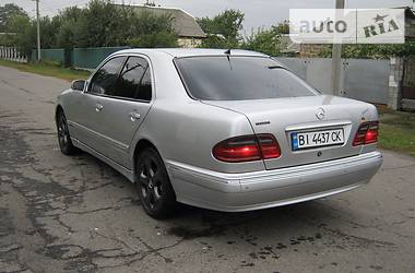 Седан Mercedes-Benz E-Class 2000 в Козельщине