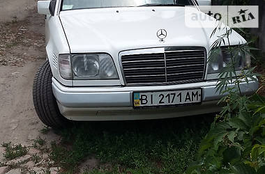 Седан Mercedes-Benz E-Class 1995 в Полтаве