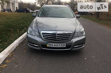 Универсал Mercedes-Benz E-Class 2012 в Одессе