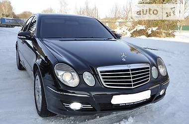 Седан Mercedes-Benz E-Class 2007 в Ровно