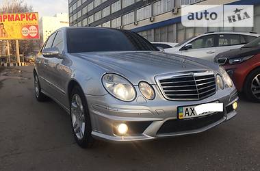 Седан Mercedes-Benz E-Class 2004 в Харькове