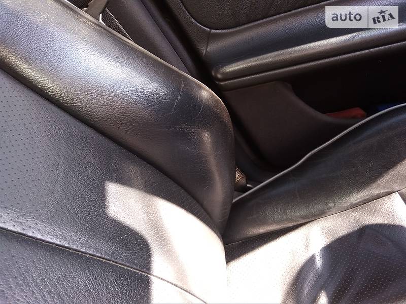 Седан Mercedes-Benz E-Class 1999 в Полонному