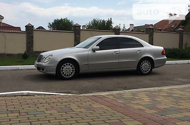 Седан Mercedes-Benz E-Class 2004 в Рівному