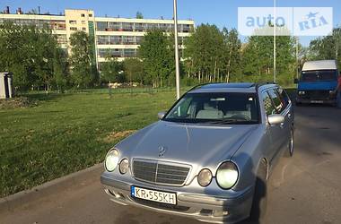 Універсал Mercedes-Benz E-Class 2001 в Івано-Франківську