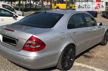 Седан Mercedes-Benz E-Class 2003 в Львові