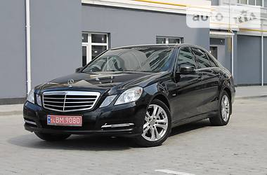 Седан Mercedes-Benz E-Class 2013 в Івано-Франківську