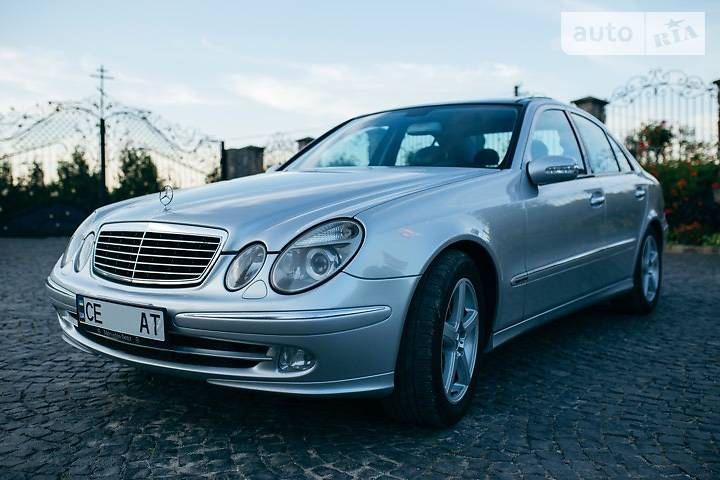 Седан Mercedes-Benz E-Class 2005 в Черновцах