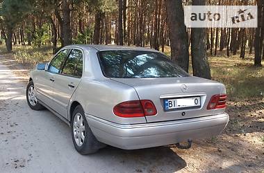 Седан Mercedes-Benz E-Class 1997 в 