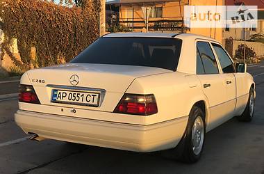 Седан Mercedes-Benz E-Class 1995 в Бердянске