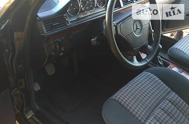 Седан Mercedes-Benz E-Class 1993 в Славянске