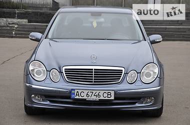 Седан Mercedes-Benz E-Class 2003 в Ровно