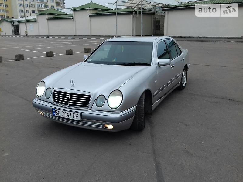 Седан Mercedes-Benz E-Class 1996 в Стрые