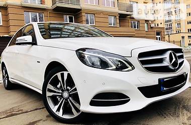 Седан Mercedes-Benz E-Class 2016 в Киеве