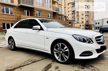 Седан Mercedes-Benz E-Class 2016 в Киеве