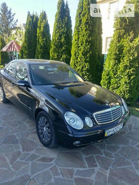 Седан Mercedes-Benz E-Class 2005 в 