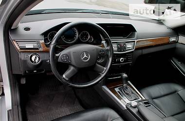 Седан Mercedes-Benz E-Class 2009 в Полтаве