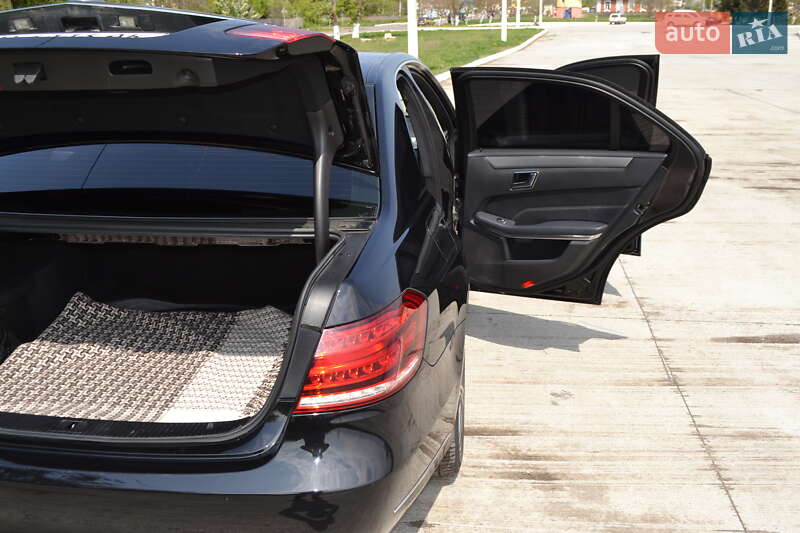 Седан Mercedes-Benz E-Class 2013 в Вінниці