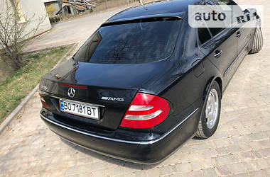 Седан Mercedes-Benz E-Class 2002 в Залещиках