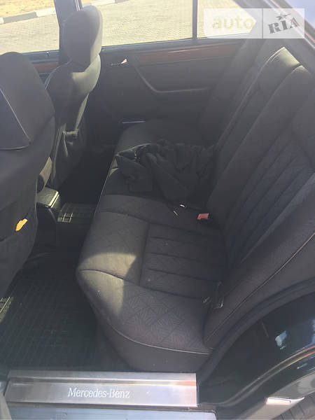 Седан Mercedes-Benz E-Class 1994 в Запоріжжі