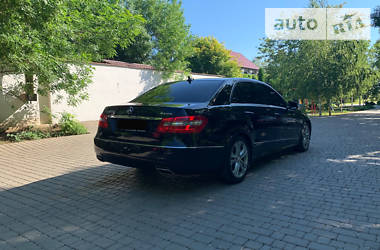 Седан Mercedes-Benz E-Class 2012 в Одессе