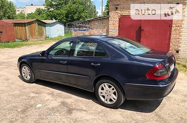 Седан Mercedes-Benz E-Class 2003 в Луцке