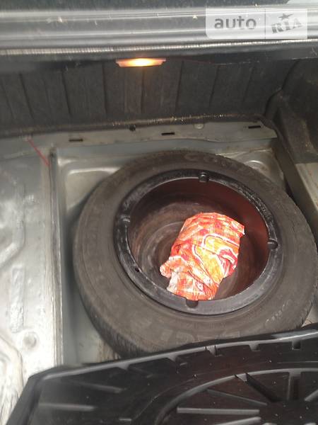 Седан Mercedes-Benz E-Class 1995 в Сваляві фото 23 Седан Mercedes-Benz E-Class 1995 в Сваляві