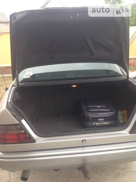 Седан Mercedes-Benz E-Class 1995 в Сваляві фото 8 Седан Mercedes-Benz E-Class 1995 в Сваляві